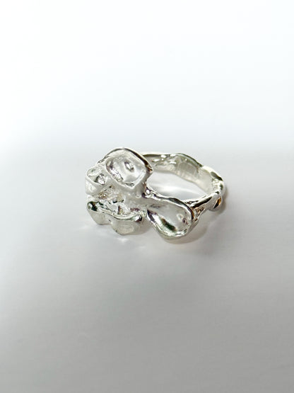 Camelia Ring