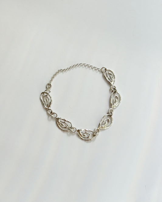 Oyster Mini Bracelet