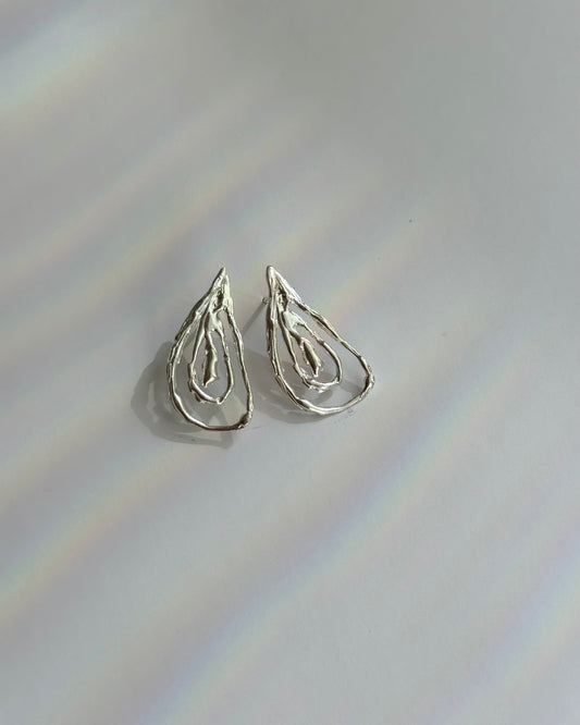 Oyster Grande Earrings