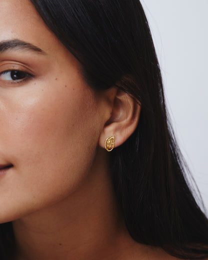 Oyster Mini Earrings Gold