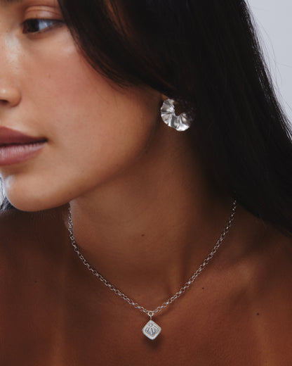 Rise Necklace